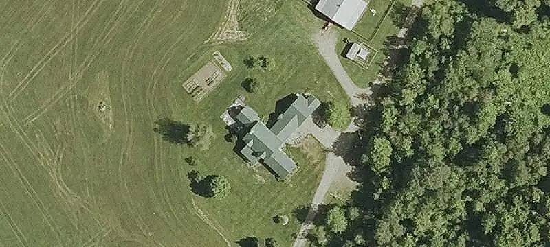 Horse Property with Modern Barn