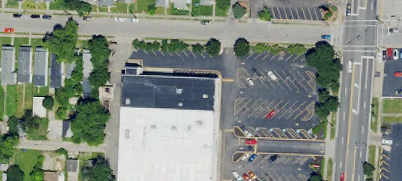 Multi-Tenant Shopping Center