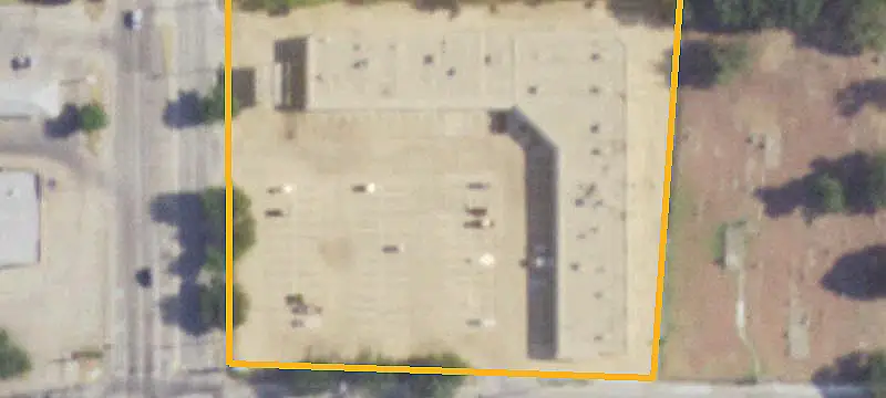 Retail Space Across from Grocery Store