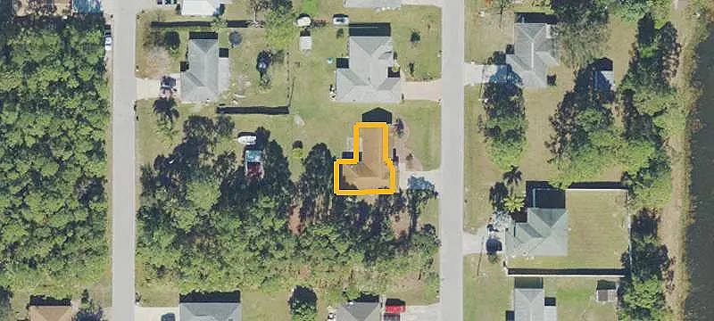 910 Hammacher Avenue Southwest, Palm Bay, FL 32908