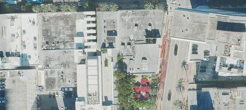 Lincoln Road Storefront Property
