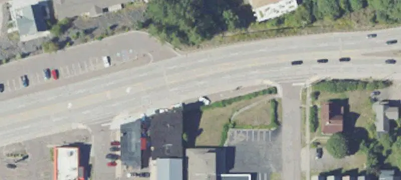 Three-Level Mixed-Use Building