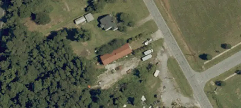 Warehouse with 14-Foot Doors