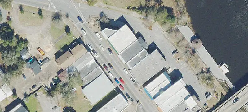 Mixed-Use Property with Apartment
