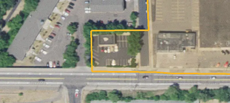 Single-Tenant Restaurant with Patio