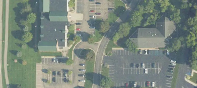 Office Units Near Retail Anchors