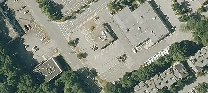 Second-Level Retail Space