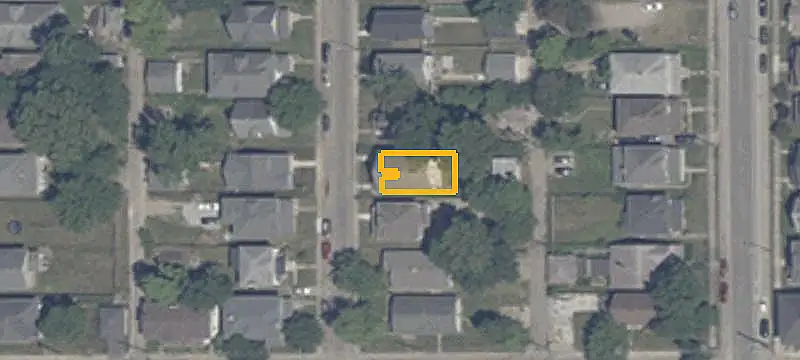 Three-Bedroom Duplex with Garage
