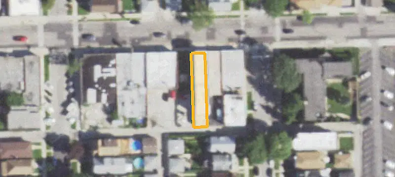 Open-Plan Storefront Space