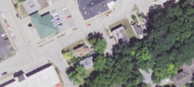 Mixed-Use Office Property with Apartment