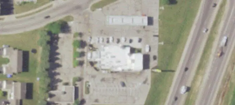 Strip Mall Near Milwaukee Avenue