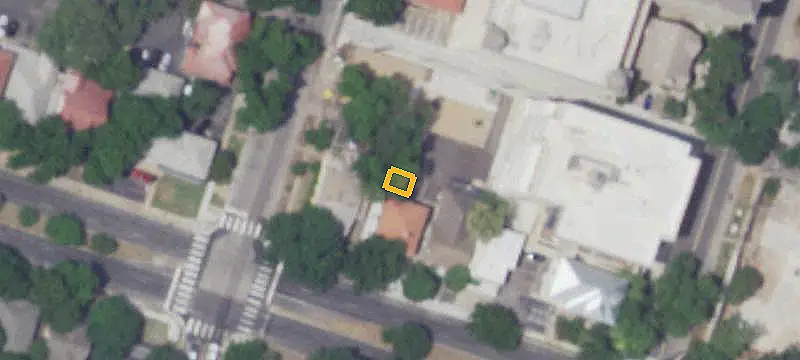 Single-Tenant Office Building