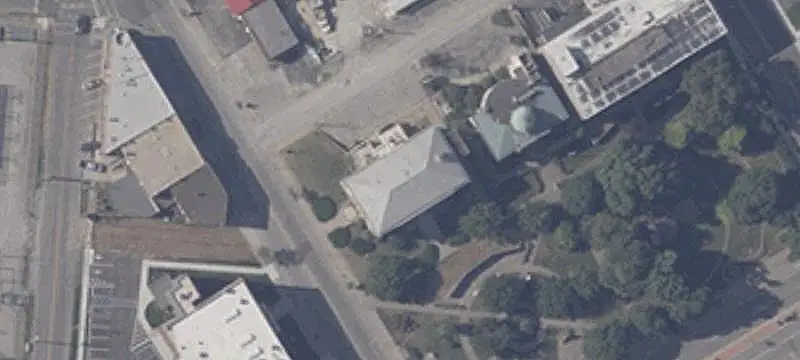Multi-Floor Mixed-Use Property