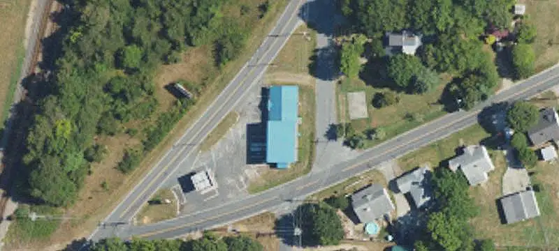 Convenience Store Building with Storage