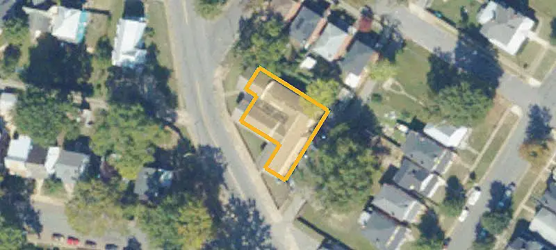 14-Unit Garden-Style Apartment Building