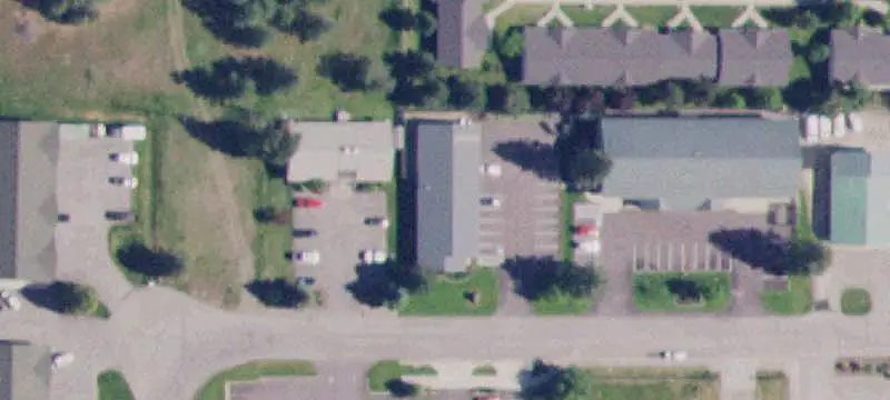 Flex Building with Large Garage