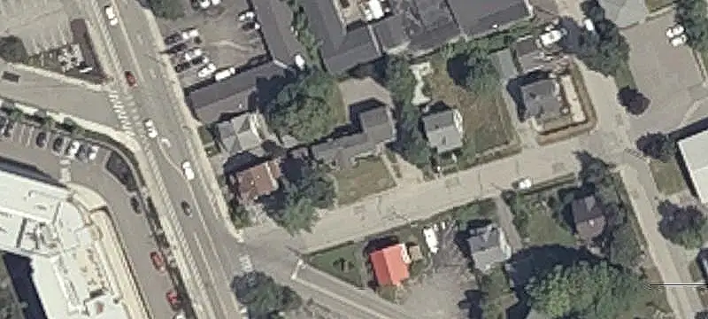 6-Unit Apartment Building