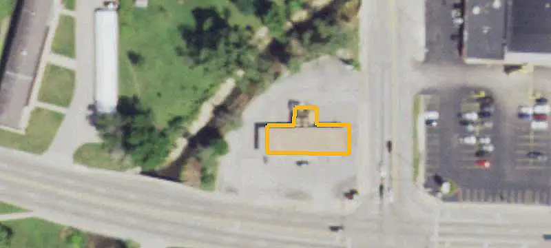 Signalized-Intersection Commercial Land