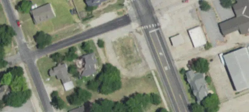 Signalized Commercial Land