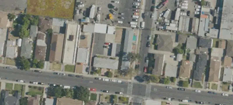 8-Unit Apartment Building