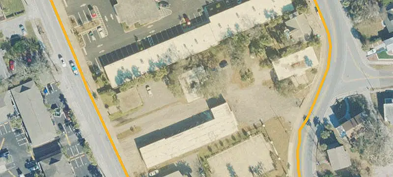 Office Building with Private Parking