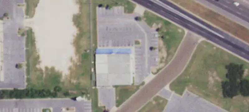 Freestanding Flex Space with Parking