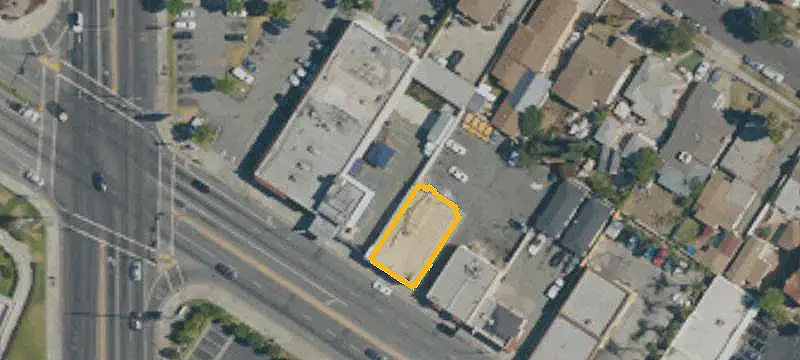 Mixed-Use Property with Secured Yard