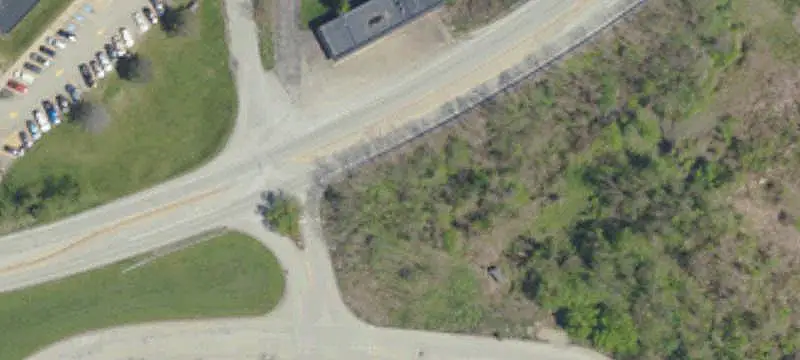 Farm-Acreage-Lot / Res Land (5 Acres or More)