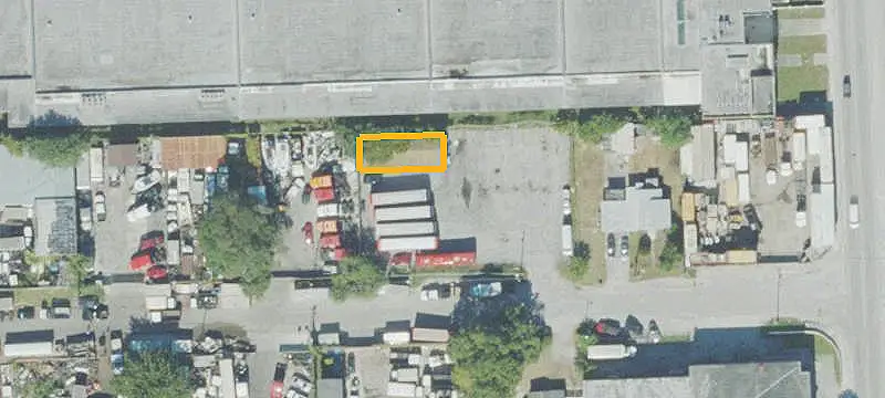 Retail Building with Land