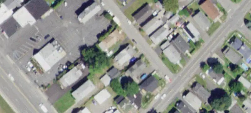 Duplex with Garage and Backyard