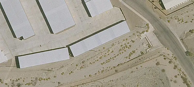 Self-Storage Unit with Lift