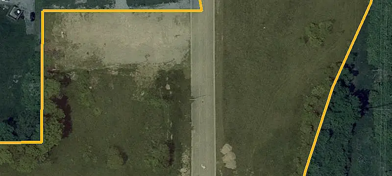 Commercial Land with LIC Zoning