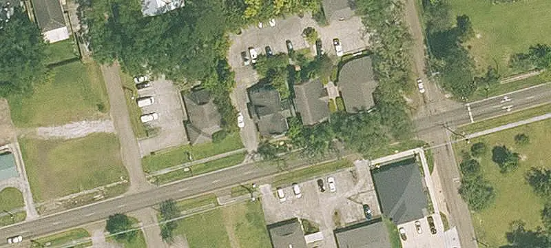 Mixed-Use Building With Apartments