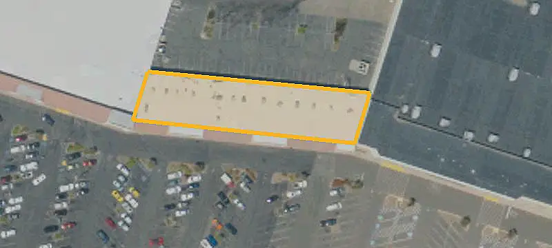 Strip Mall Suite with Signalized Access