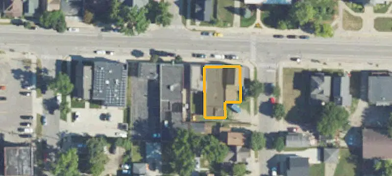 Mixed-Use Building with Residence