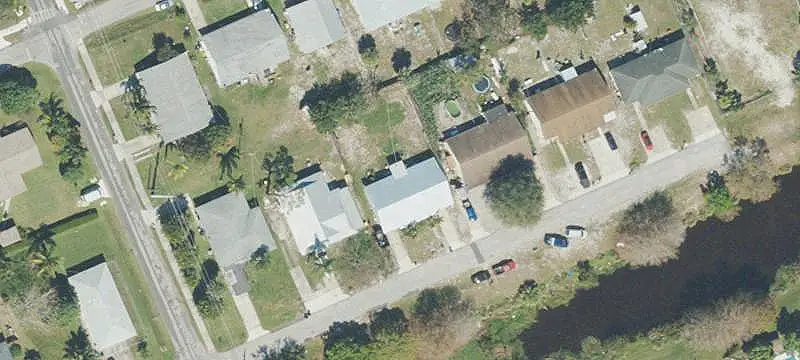 Duplex with Separate Utilities