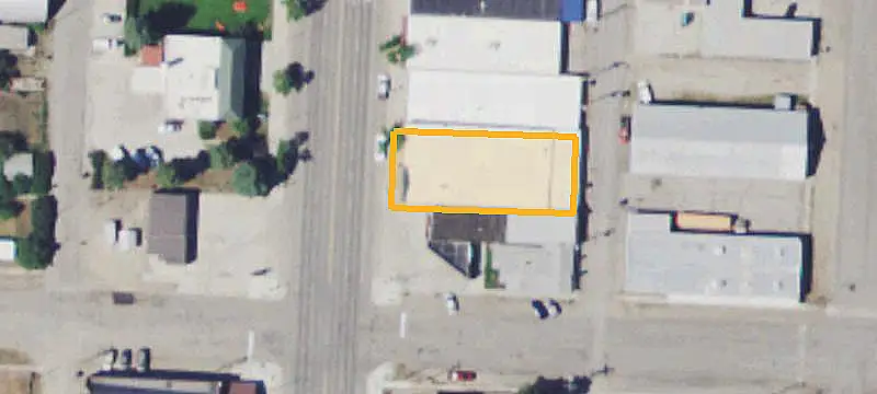 Three-Tenant Mixed-Use Property