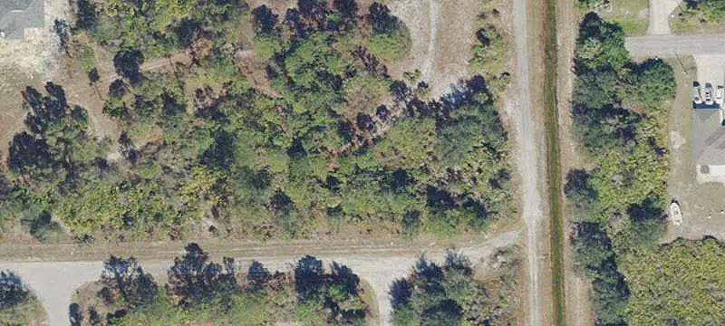 3102 61st St W, Lehigh Acres, FL 33971