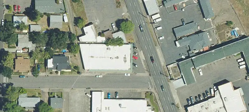 Freestanding Storefront Property