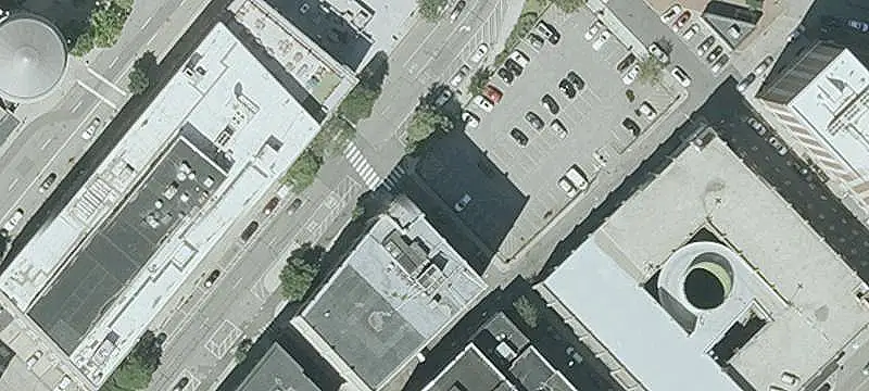 Flexible-Layout Retail Space