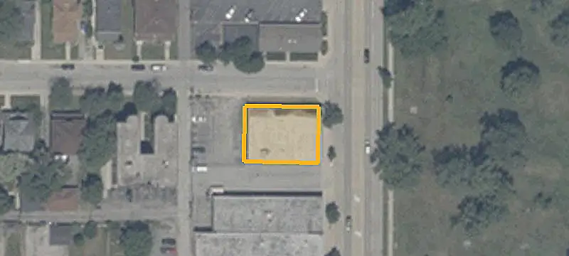 Renovated Office Building with 3-Phase Power