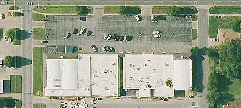 Open-Layout Retail Suite