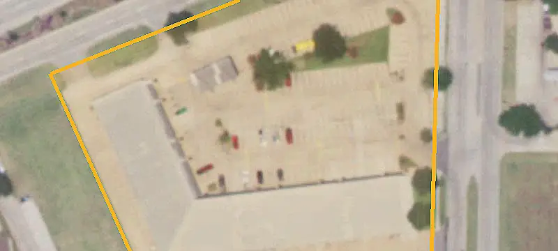 Shopping Center with Signalized Corner