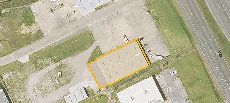 Showroom with Fenced Yard