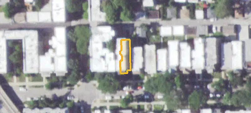 5-Unit Walk-Up Apartment Building