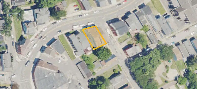 6-Unit Renovated Apartment Buildings