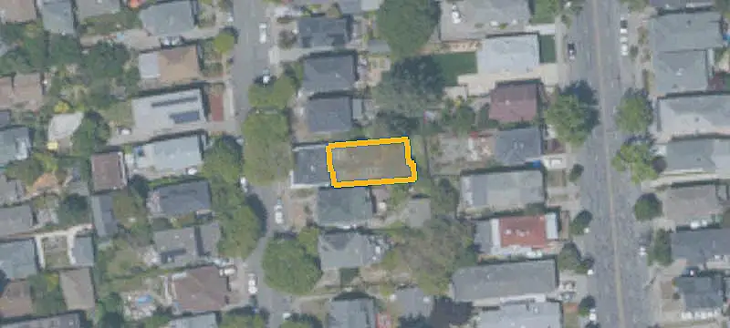 6-Unit Apartment Building with ADU