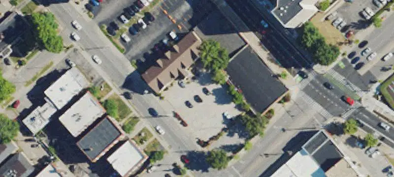 Office Building with Private Parking