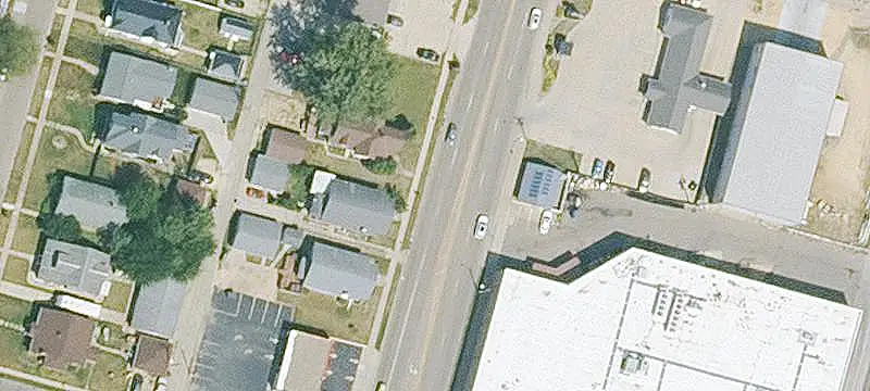 Auto Shop With Four Overhead Doors