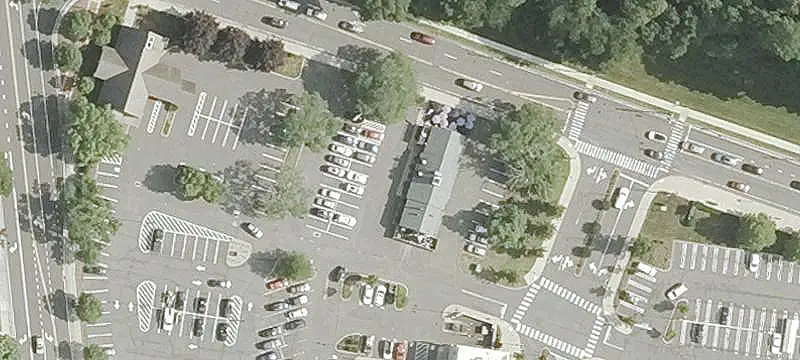 Single-Story Retail Space